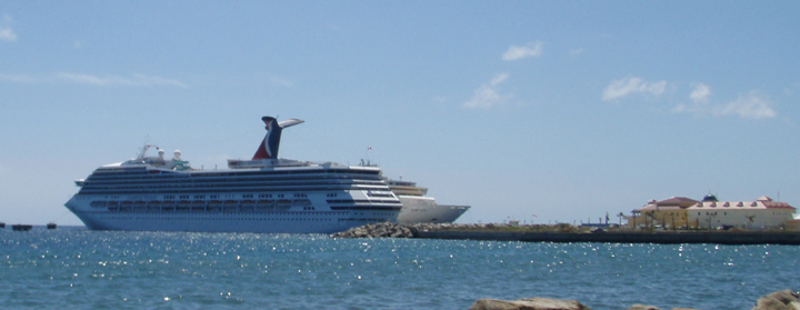 Carnival Victory in St. Kitts